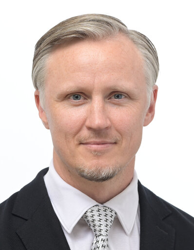 Latvian MEPs official portraits - 10th Parliamentary term.