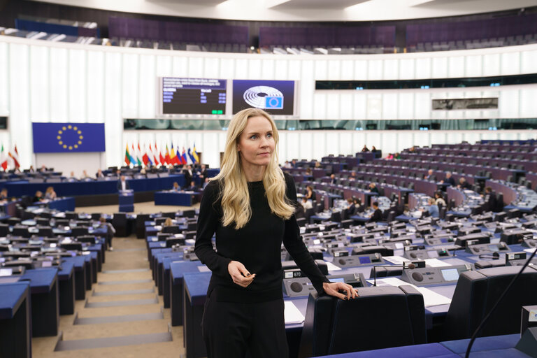 Valokuva 4: Aura SALLA  in the EP in Strasbourg