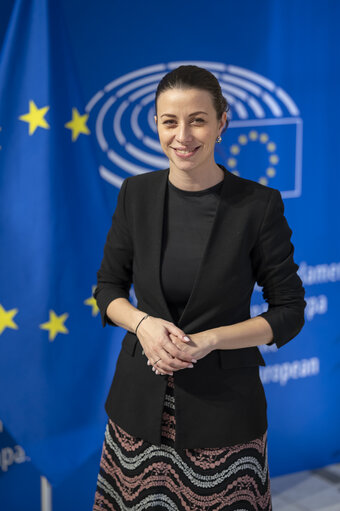 Foto 1: Irena JOVEVA in the EP in Strasbourg