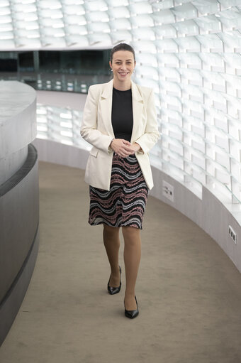 Photo 10: Irena JOVEVA in the EP in Strasbourg