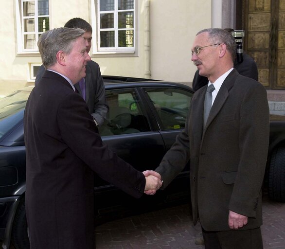 Fotagrafa 17: Pat Cox, EP President during his official visit to Lithuania, May 3, 2002...