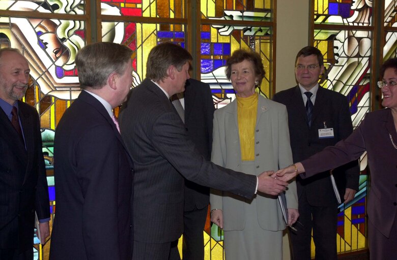 Fotagrafa 8: Pat Cox, EP President during his official visit to Lithuania, May 3, 2002...