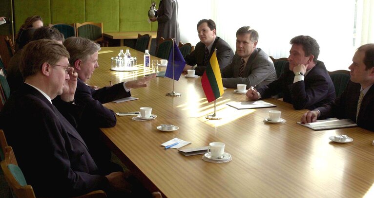 Fotagrafa 22: Pat Cox, EP President during meets with Antanas Valionis, Minister of foreign affairs during his official visit to Lithuania, May 3, 2002...