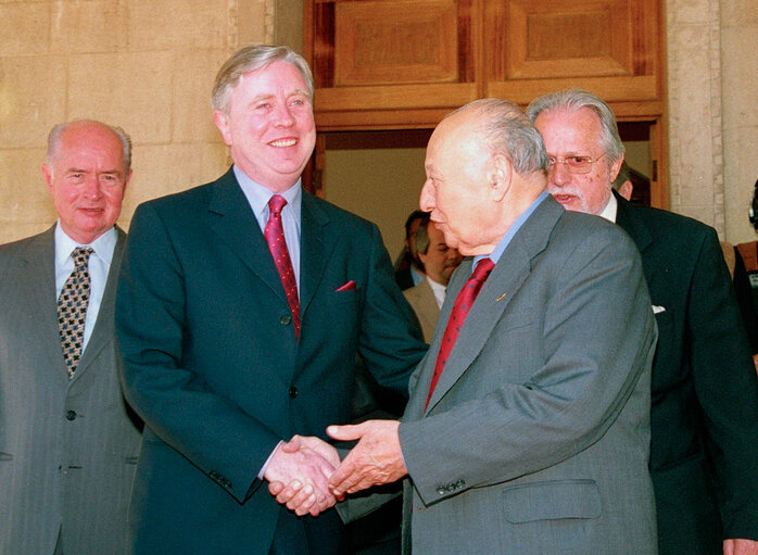 Pat Cox, EP President meets with Glafcos Clerides during his official visit to Nicosia, Cyprus, May 8, 2002