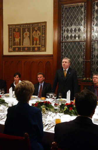 Valokuva 20: Pat Cox, EP President meets with Katalin Szili during his official visit Budapest, Hungary, March 14, 2003.