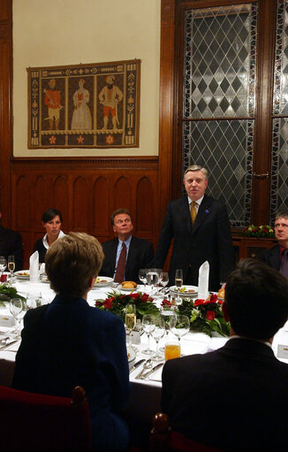 Valokuva 17: Pat Cox, EP President meets with Katalin Szili during his official visit Budapest, Hungary, March 14, 2003.