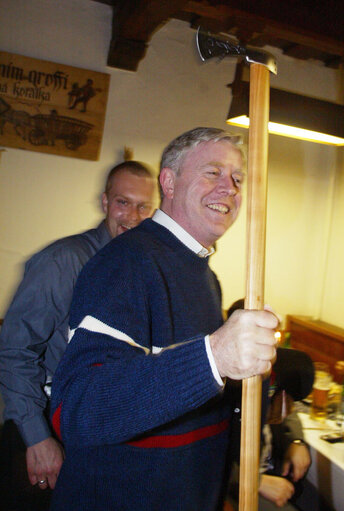 Φωτογραφία 1: Pat Cox, EP President becomes a citizen of Roznov during his official visit to Czech Republic, Roznov, October 15, 2003...