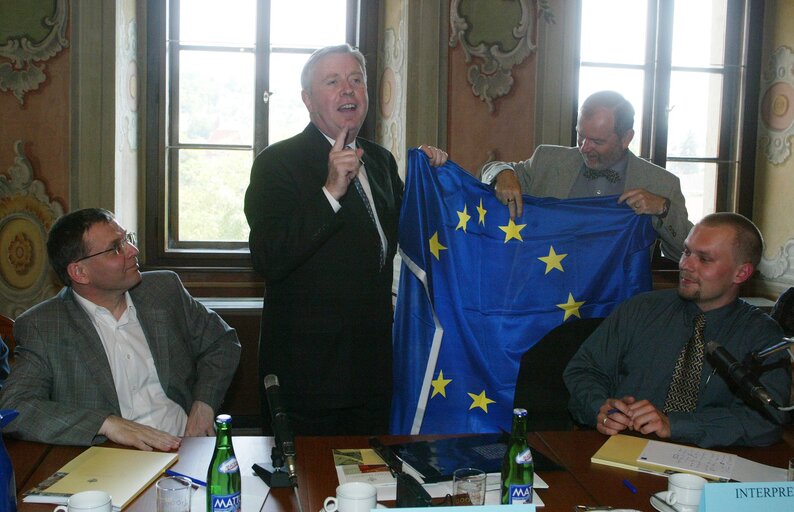 Φωτογραφία 6: Pat Cox, EP President during his official visit to Czech Republic, Cesky, October 15, 2003...