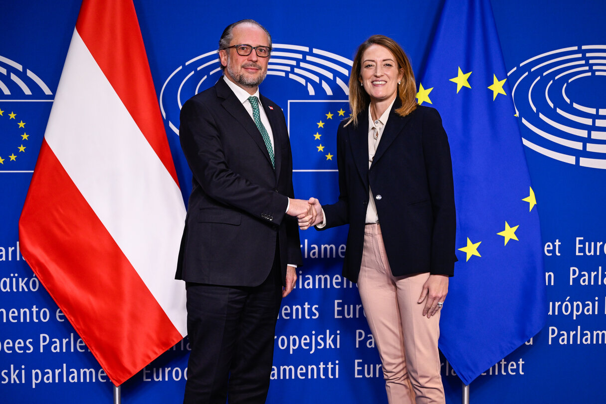 Roberta METSOLA, EP President, meets with Alexander SCHALLENBERG, Austrian Chancellor