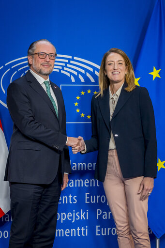 Fotó 10: Roberta METSOLA, EP President, meets with Alexander SCHALLENBERG, Austrian Chancellor