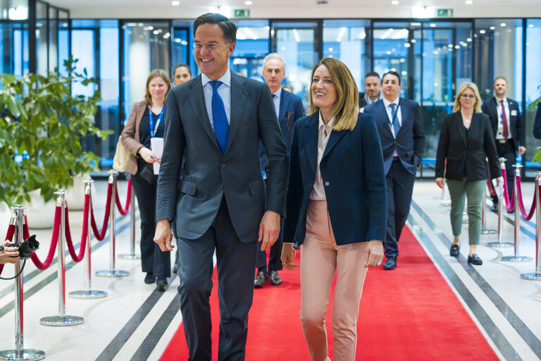 Photo 2 : Roberta METSOLA, EP President President meets with Mark RUTTE, NATO Secretary General