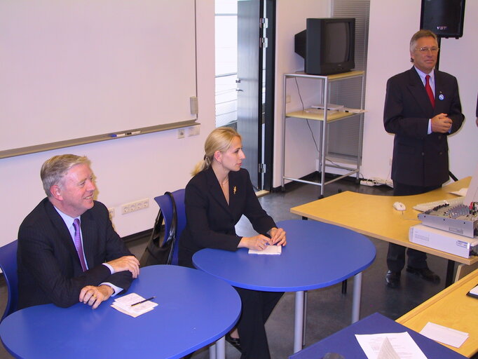 Fotografie 3: Pat COX, EP President during his official visit in Pärnu, Estonia, 10 September, 2003.