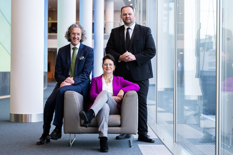 Christine SINGER, Engin EROGLU, Joachim STREIT in the EP in Brussels