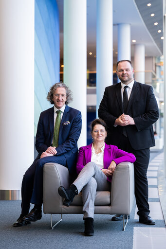 Christine SINGER, Engin EROGLU, Joachim STREIT in the EP in Brussels