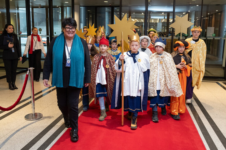 Fotografija 12: Visit of the Carol Singers  MMXXV