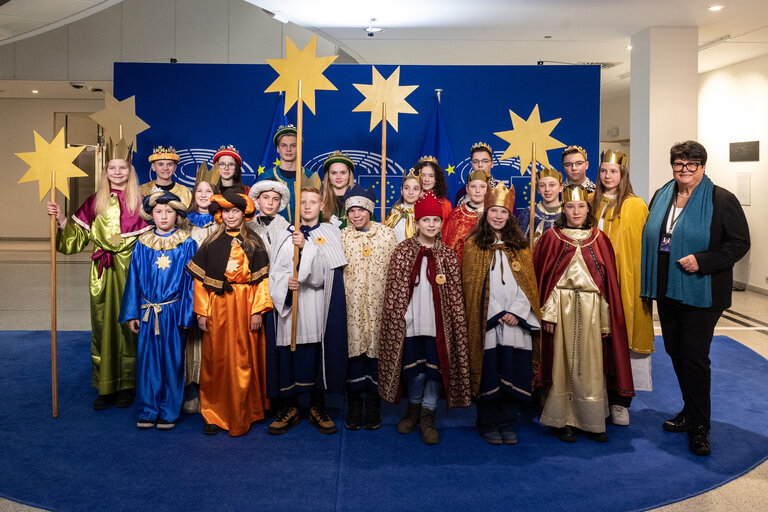 Fotografija 10: Visit of the Carol Singers  MMXXV