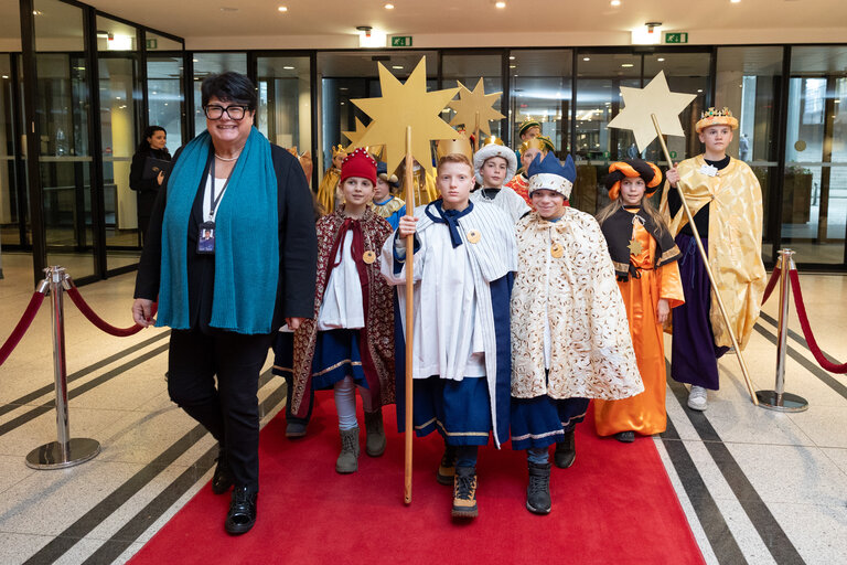 Fotografija 11: Visit of the Carol Singers  MMXXV