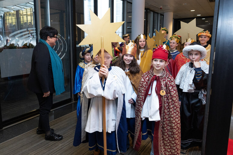 Fotografija 13: Visit of the Carol Singers  MMXXV