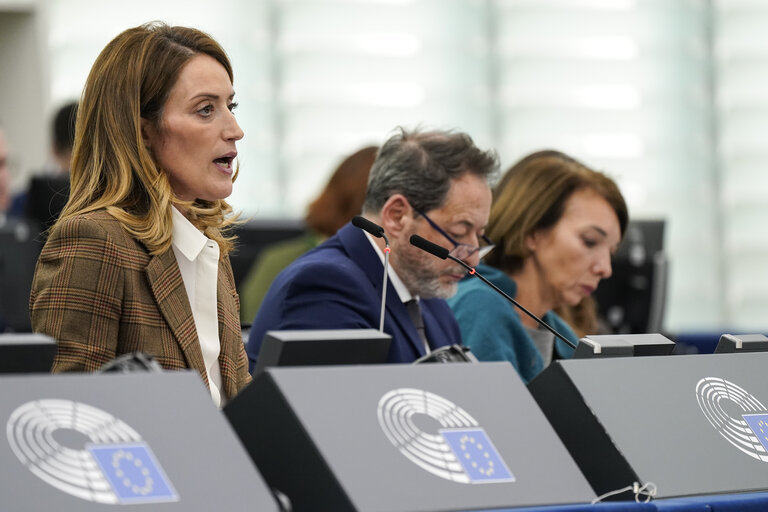 Fotografija 8: EP Plenary session - Resumption of session and order of business