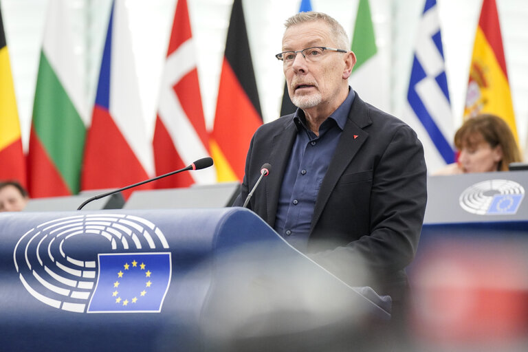 Photo 32: EP Plenary session - Ceasefire in Gaza - the urgent need to release the hostages, to end the humanitarian crisis in Gaza and to pave the way for a two-state solution