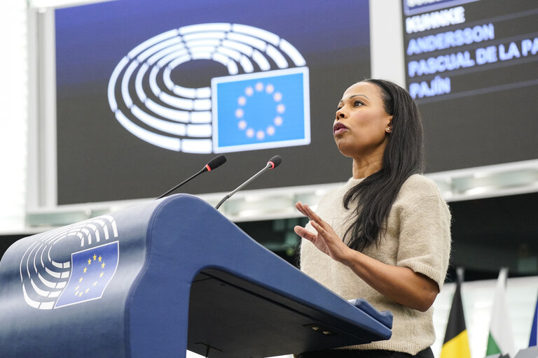 Photo 20: EP Plenary session - Ceasefire in Gaza - the urgent need to release the hostages, to end the humanitarian crisis in Gaza and to pave the way for a two-state solution