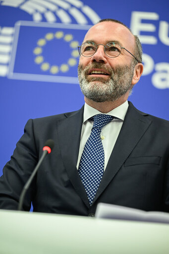 Fotografija 9: Press briefing EPP