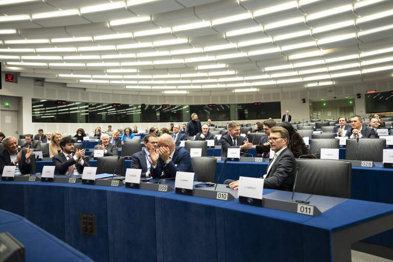 Photo 18 : Conference of Delegation Chairs Constitutive meeting