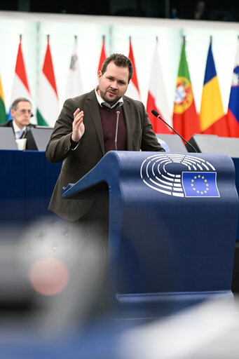 Photo 48: EP Plenary session - Need to detect and to counter sabotage by the Russian shadow fleet, damaging critical undersea infrastructure in the Baltic Sea