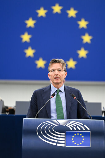 Photo 15: EP Plenary session - Need to detect and to counter sabotage by the Russian shadow fleet, damaging critical undersea infrastructure in the Baltic Sea