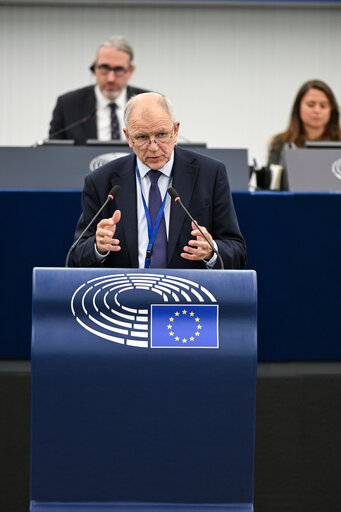 Photo 17: EP Plenary session - Need to detect and to counter sabotage by the Russian shadow fleet, damaging critical undersea infrastructure in the Baltic Sea