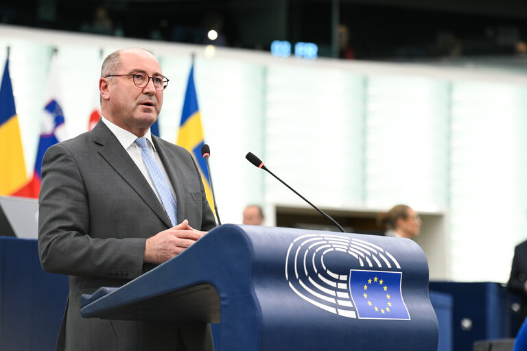 Photo 7: EP Plenary session - Need to detect and to counter sabotage by the Russian shadow fleet, damaging critical undersea infrastructure in the Baltic Sea