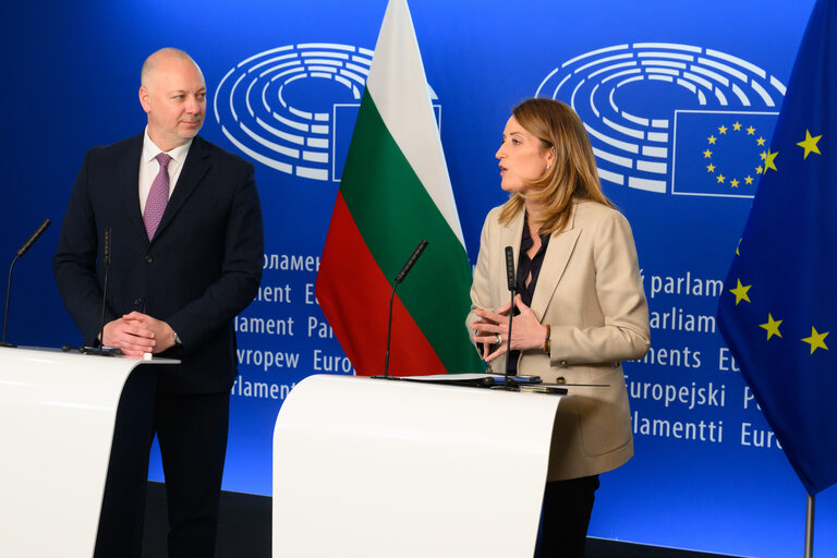 Foto 22: Roberta METSOLA, EP President meets with Rosen ZHELYAZKOV, Bulgarian Prime Minister