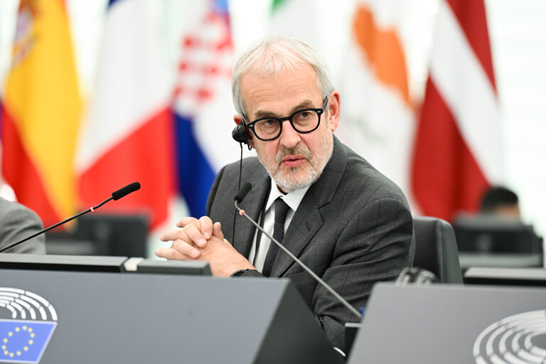 Photo 22: EP Plenary session - Further deterioration of the political situation in Georgia