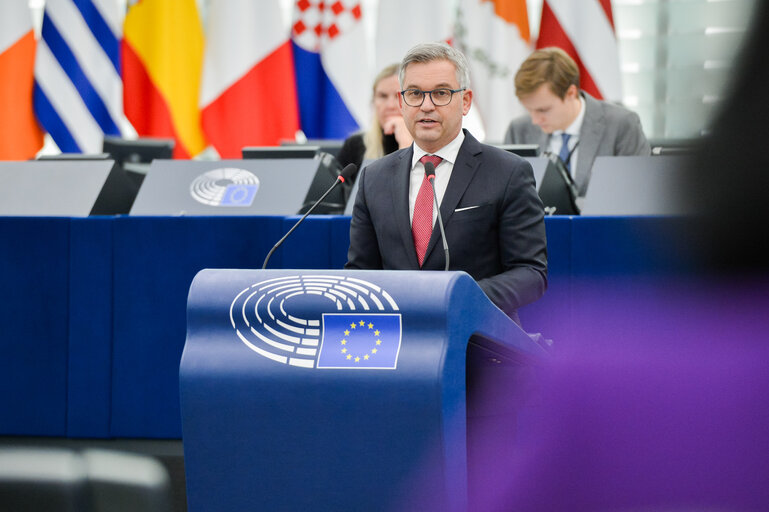 Fotografie 16: EP Plenary session - Humanitarian crisis in Sudan