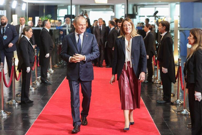 Foto 7: Roberta METSOLA, EP President meets with Donald TUSK, Polish Prime Minister