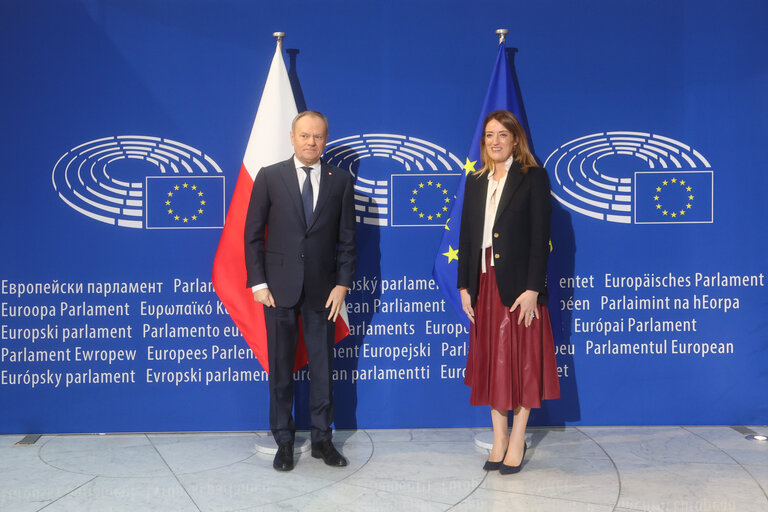 Foto 9: Roberta METSOLA, EP President meets with Donald TUSK, Polish Prime Minister