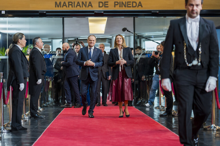 Foto 15: Roberta METSOLA, EP President meets with Donald TUSK, Polish Prime Minister