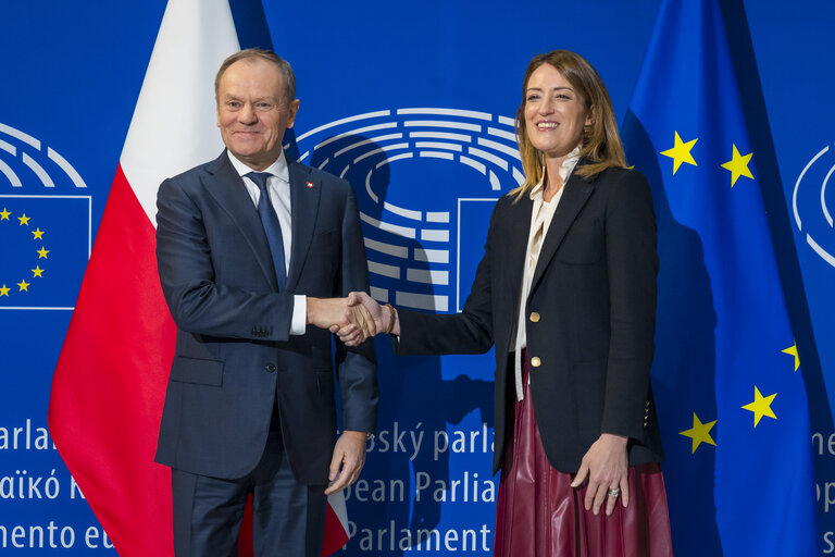 Foto 14: Roberta METSOLA, EP President meets with Donald TUSK, Polish Prime Minister