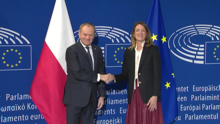 Presentation of the programme of activities of the Polish Presidency with Donald TUSK, Polish Prime Minister: arrival, meeting with Roberta METSOLA, EP President and extracts from the debate