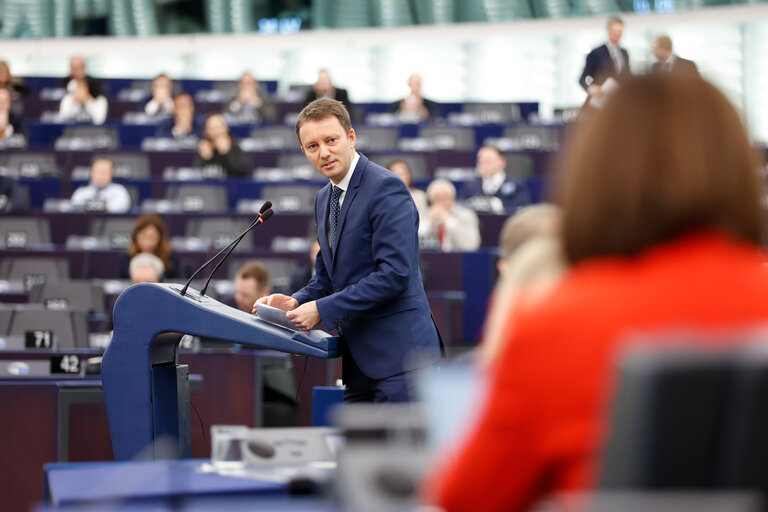 Fotografi 38: EP Plenary session - Presentation of the programme of activities of the Polish Presidency