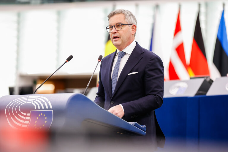 Fotografie 26: EP Plenary session - Failure of the negotiations in Busan for a UN plastic treaty and the urgent need to tackle plastic pollution at international and Union level