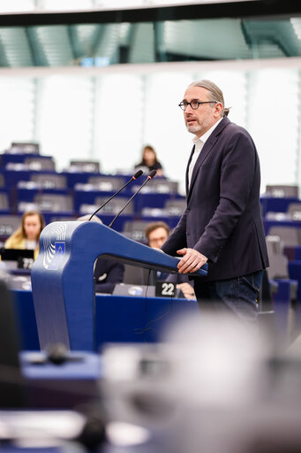 Fotografie 12: EP Plenary session - Failure of the negotiations in Busan for a UN plastic treaty and the urgent need to tackle plastic pollution at international and Union level