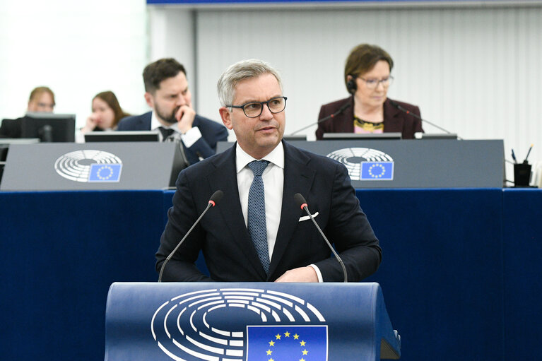 Foto 36: EP Plenary session - Debates on cases of breaches of human rights, democracy and the rule of law