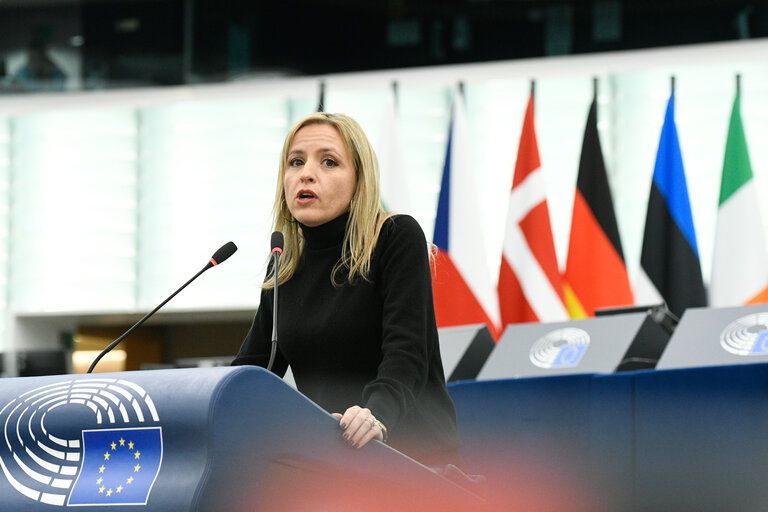 Foto 25: EP Plenary session - Debates on cases of breaches of human rights, democracy and the rule of law