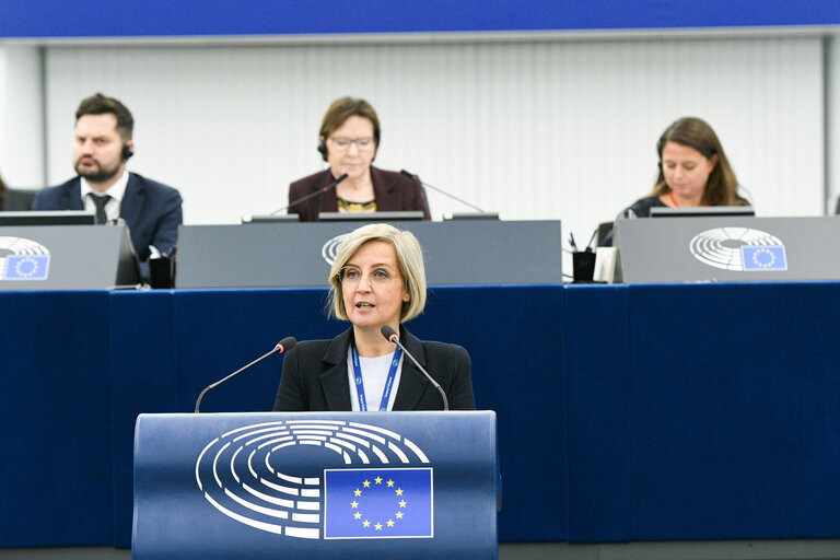 Foto 10: EP Plenary session - Debates on cases of breaches of human rights, democracy and the rule of law