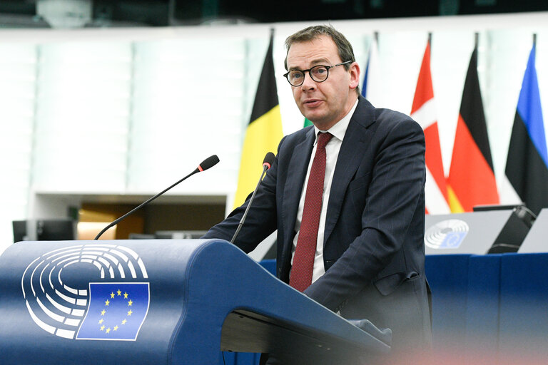 Foto 44: EP Plenary session - Debates on cases of breaches of human rights, democracy and the rule of law