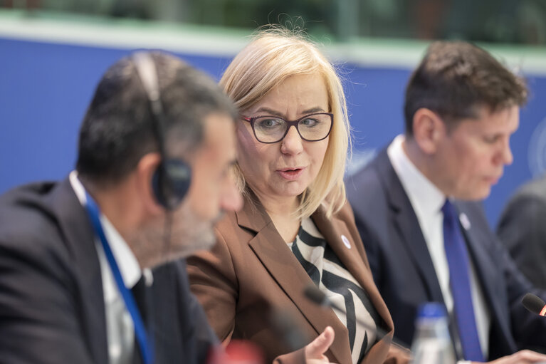 Billede 12: ENVI  Extraordinary meeting - Exchange of views with Paulina Hennig-Kloska, Minister of Climate and Environment, Polish Council Presidency