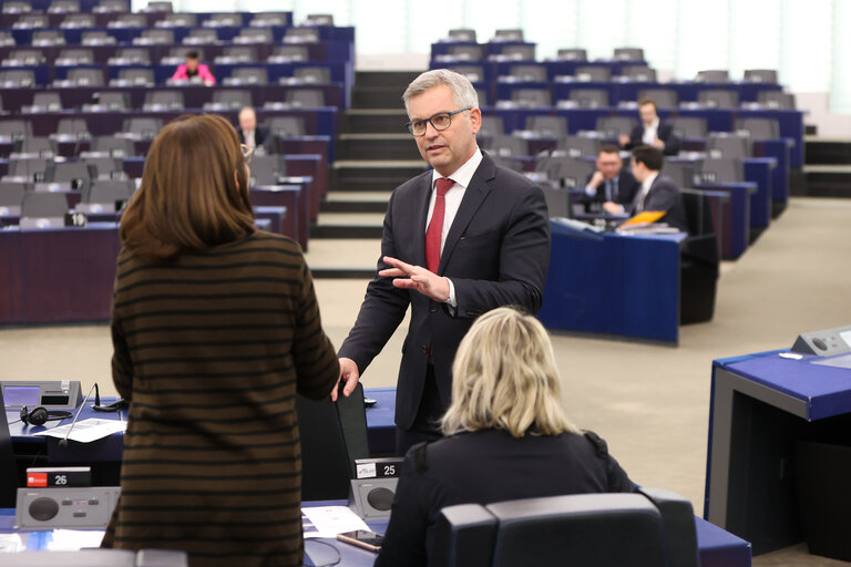 Nuotrauka 23: EP Plenary session - EU funding of physical border protection structures such as walls, fences or other barriers at the external border