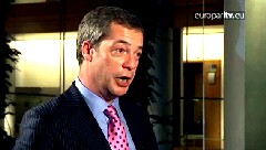 Entrevista: 'É a classe política a inquirir a classe política', Nigel Farage