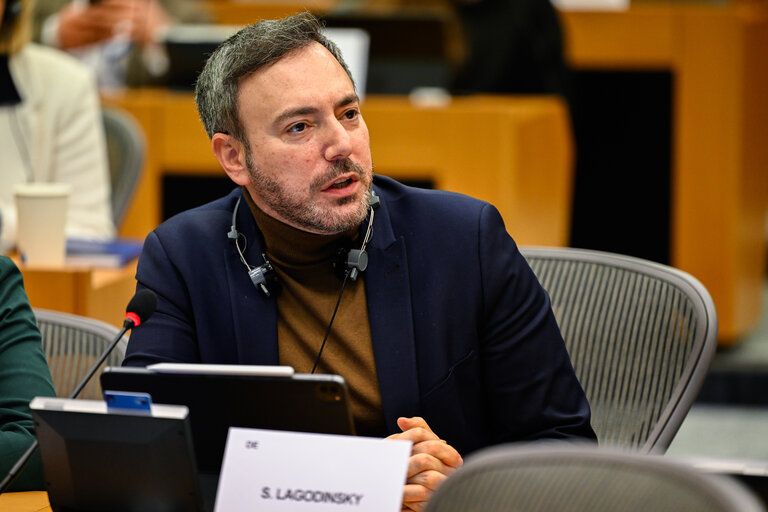 Foto 15: JURI - Hearing on the proposal for a Directive of the European Parliament and of the Council on adapting non-contractual civil liability rules to artificial intelligence (AI Liability Directive)